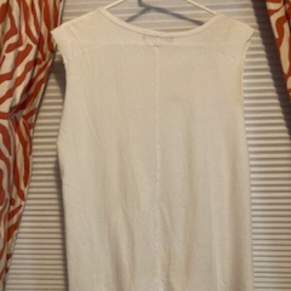 "Beautiful" written in floral letters on a white XL Muscle tee,  100% Cotton - Picture 5 of 8